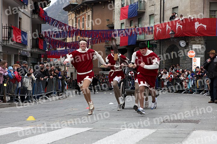 Gara delle Bighe 2011-7780.jpg